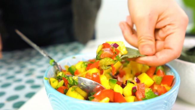 go to Salsas für sonnige Tage: Scharfe Mango-Salsa